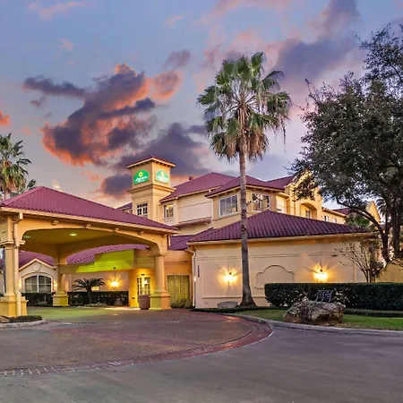 Hotel La Quinta By Wyndham Houston West Park 10